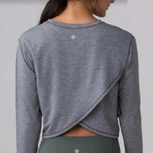 Lululemon grey long sleeve crop, size 8.